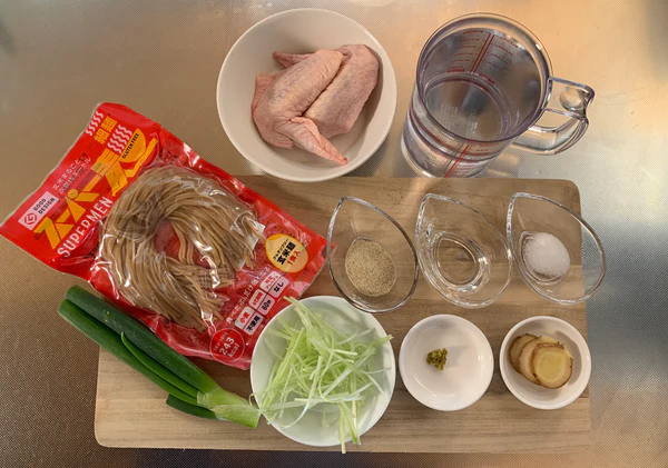 柚子胡椒香る 鶏塩ラーメン｜スーパー麺を使った簡単料理