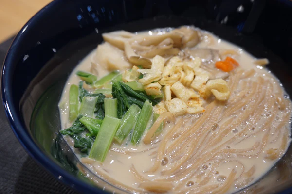 山うに香る豆乳出汁そば いちほまれのグルテンフリー玄米麺 スーパー麺と 九頭竜まいたけ、山うにの簡単レシピ