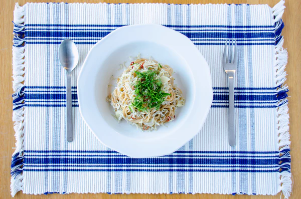 簡単レシピ：しらすのペペロンチーノ｜スーパー麺を使った、時短・簡単 和風グルテンフリーパスタ料理