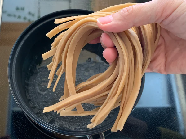 スーパー麺を使った簡単料理